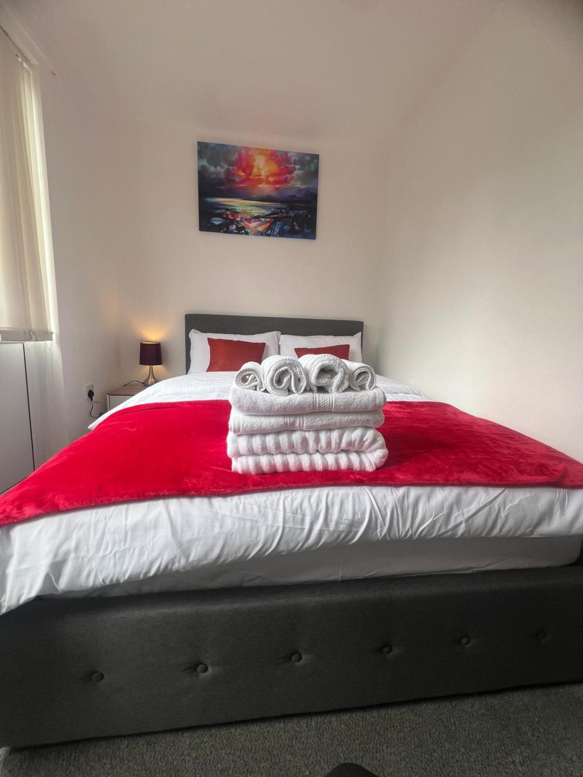 Luxury New House With Free Parking Lejlighed Birmingham Eksteriør billede
