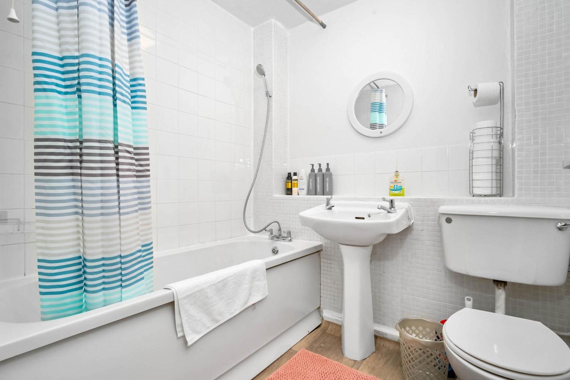 Luxury New House With Free Parking Lejlighed Birmingham Eksteriør billede