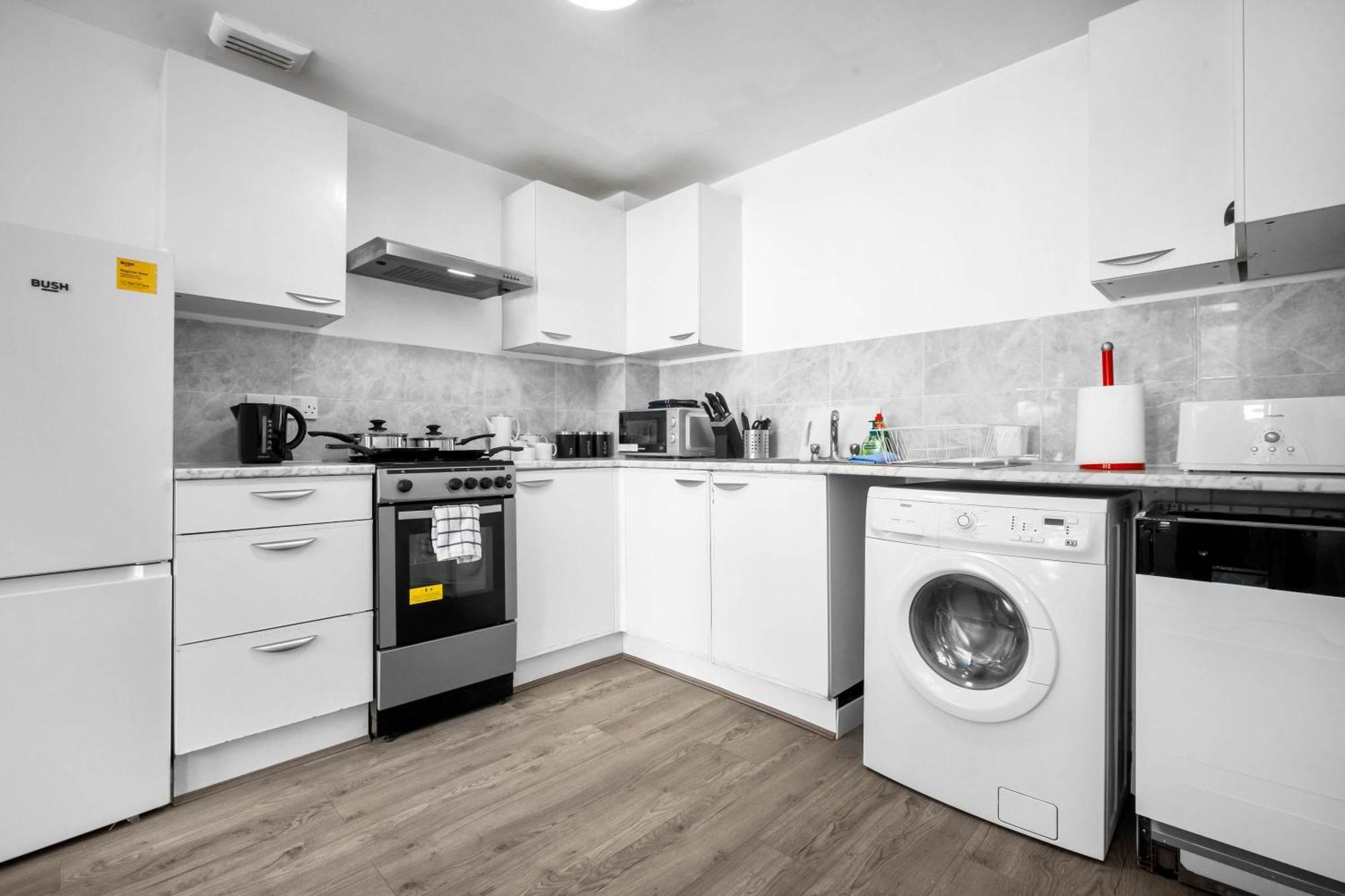 Luxury New House With Free Parking Lejlighed Birmingham Eksteriør billede